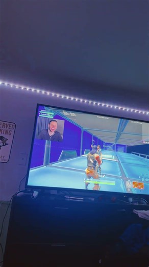 Credit to @SSundee stop the spies new game mode in Fortnite