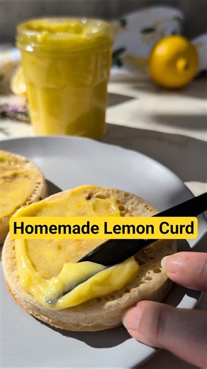 Easy Homemade Lemon Curd (4 Ingredients!) #lemoncurd #lemonrecipe #easyrecipes #bakingbasics