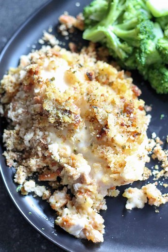 Slow Cooker Swiss Chicken Recipe (Only 6 Ingredients)