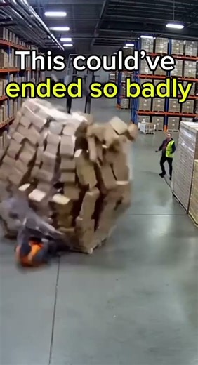 Real Warehouse Near-Miss: Worker Escapes Falling Load. #caughtoncamara