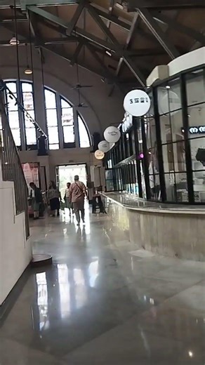 Gedung POS bersejarah