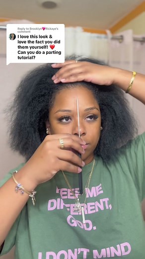 Replying to @Brooklyn💖Rickaye yes! Here’s a quick parting tutorial that hopefully helps 🤞🏾 #knotless #knotlessbraids #bohoknotlessbraids #partinghair #partingtutorial #naturalhair