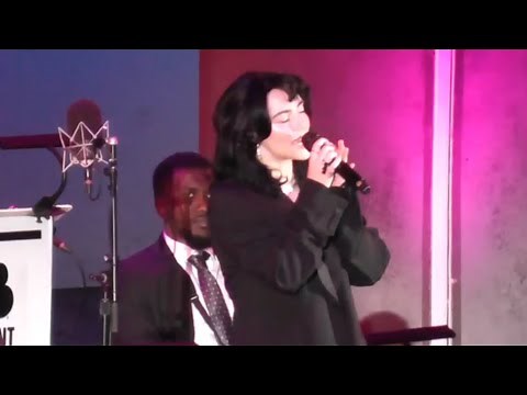 Billie Eilish - 'Fever' & 'Is that all there is' (Peggy Lee Tribute) at the Hollywood Bowl