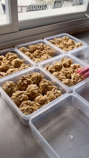 104K views · 997 reactions | Caramilk Walnut ASMR 懶 #fyp #asmr #bakingasmr #foryoupage #cookiesbaker #petitebaker | Petite Bakery Studio | Facebook