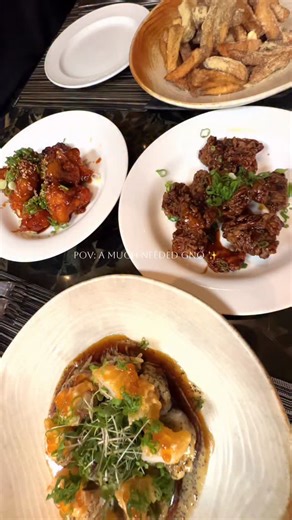 Grace ♡ on Instagram: "sometimes all you need is a GNO with your oldest and dearest friends 🫶🏼 @xix19 is well loved in the city for a reason - their food and drinks are 👏🏼👏🏼 TIP: you can sit in the dining area and ask for the lounge menu! we had the shake shake parmesan fries, ahi tuna twists, ginger beef, rock shrimp tempura, korean fried cauliflower “KFC”, and even got to try the Juu Ku roll before they opened next door (yes this is a late late post 🙈). such a solid meal 🤤 i also find 