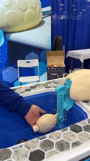 Meet the Top Up Turtle, the automatic pool filler that keeps your pool, spa, or pond perfectly topped up without any effort. Connect it to a standard garden hose and let it maintain the ideal water level automatically. #Pool #PoolCare #PoolMaintenance #Backyard #Summer | Gadget Glimpse