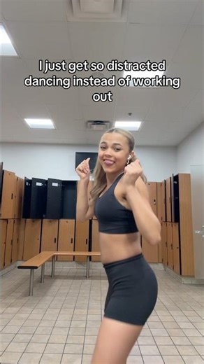 Anybody else do this too?? 😂 #fypviralシ #relatable #trend #funny #subscribe #gym #teen #dance