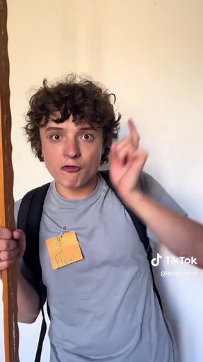 Ce mec gorgé d’énergie vient te parler de son association sous 30 degrés #pourtoi #humour #pote #association #pov