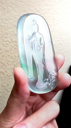 这种品质无需多言，真正的行家货！│翡翠原石│緬甸翡翠│赌石│玉石│原石 翡翠 #jadeite #拍賣 #拍賣 #jade #翡翠品质 #翡翠品质 #nbcnews #jewellery #直播