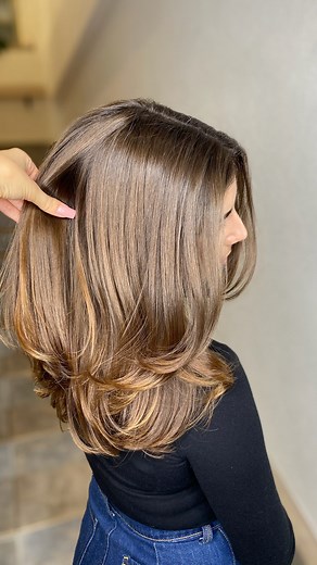 ✨ Découvrez le pouvoir du soin Cellophane Sebastian ✨ Une technologie exclusive qui enveloppe chaque fibre d’un voile brillant, nourrit en profondeur et intensifie la couleur. Résultat : des cheveux lumineux, forts et irrésistiblement soyeux💫 #haircare #hairgoals #hairlove #hairstyle #hairinspo #hairtransformation #hairshine #hairsalon #hairstylist #professionalhaircare #sebastianprofessional #cellophanehair #shineboost #lausanne #coiffeurlausanne #wella @wellahair @sebastianpro_official | Garn