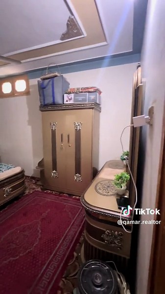 🏡 6 Marla House for Sale – Kholey Chunakari, Abbottabad A well-maintained house available in a peaceful and accessible location. ✨ Property Details: * 3 Bedrooms * Drawing Room * Kitchen * Gas Installed * Water Bore Line Connection * Clear Documents 📍 Location: * Only 1 km from Ilyasi Masjid 💰 Demand: 120 Lacs 📞 Contact: 0317-5556917 Serious buyers only. Feel free to call for more details or a visit. #property #forsale #abbottabad #houseforsale #smallhouse