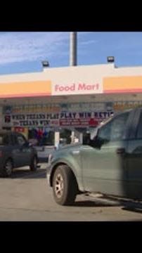 Two suspects on the run after robbing food mart, threatening to shoot and kill clerk