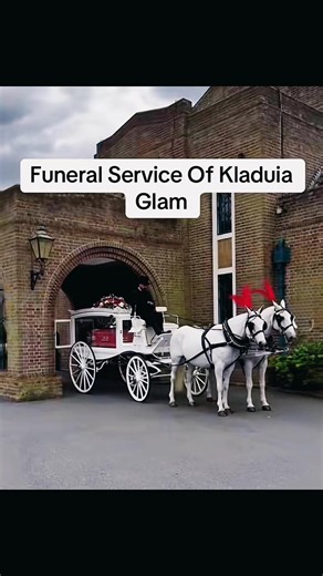 Friends and family gathered today in the UK to lay influencer Klaudia Glam to rest. 💔 A heartbreaking farewell as loved ones came together to honor her memory and say their final goodbyes. #KlaudiaGlam #RIP #UKInfluencer #GoneTooSoon #RestInPeace