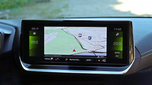 Comment mettre à jour le GPS de sa Peugeot 208 ?