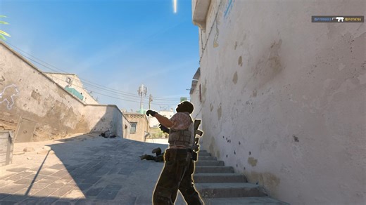 竖直的上抛与悠闲的换弹与随意的跑跳与犀利的去消音