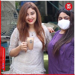 Payal Ghosh Spotted At Coffee Shop, Actor Amol Parashar Spotted At Qlab Bldg Near Hard Rock Cafe Andheri | Bollywood Society