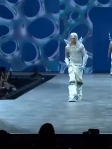 1.4M views · 28K reactions | Give this man a moment to showcase his model side cause why not? ✨️ #SB19_KEN #BENCHBodyOfWork | KKKK: kapehan ni ken sa kabilang kanto | Facebook