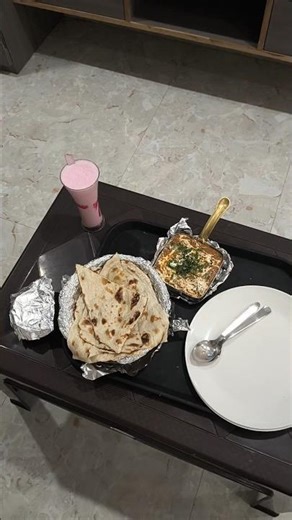 Hotel Comparison: ₹100 vs 5⭐ Hotel