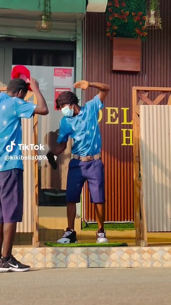 Effective Tricks to Confuse Your Friends