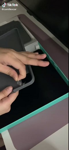 Logitech Combo Touch vs Magic Keyboard: Transforming iPad to Laptop