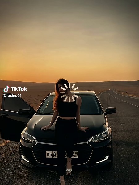 Explore the Elegance of Industry Sari Styles