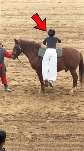 Most People Can’t Do This 🐎👀
