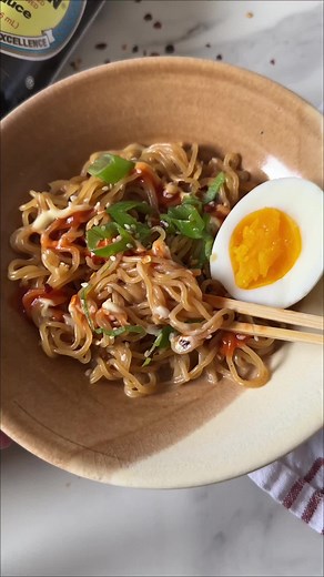 Viral ramen with a PB twist 🍜 1 package ramen noodles, no seasoning packet needed 1 1/2 tsp. soy sauce 1 1/2 tsp. brown sugar 1 Tbs. Kewpie mayo 1 garlic clove, minced 1/2 tsp. crushed chili flakes 1 Tbs. peanut butter 2-4 Tbs reserved pasta water Optional: Scallions and toasted sesame seeds for garnish Boil just enough water in a small saucepan to cover ramen noodles. Once boiling, add in your noodles. (no seasoning packet needed) and cook according to package instructions. Drain the noodles a