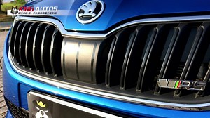 [國王影音] Octavia Combi RS不但獲得外觀造型的修改、內裝質感進化與動力輸出的提升，在性能、實用與舒適間，其實找到了更出色的平衡點，讓Octavia Combi RS不但可以稱職的扮演家庭旅行車的角色，又不減性能車應有的熱情。 👉點此進入試駕報導：https://goo.gl/vmiQrY 👉點此進入影音報導：https://goo.gl/4KrYz9 | KingAutos 國王車訊