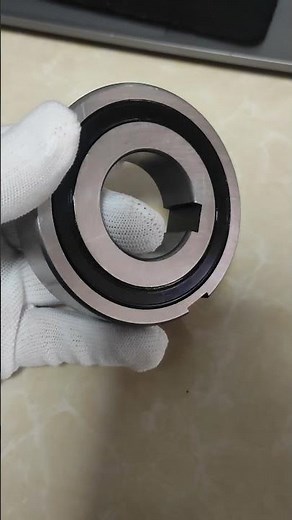 One-way bearings only rotate in one direction. #bearingsdesign #bearing