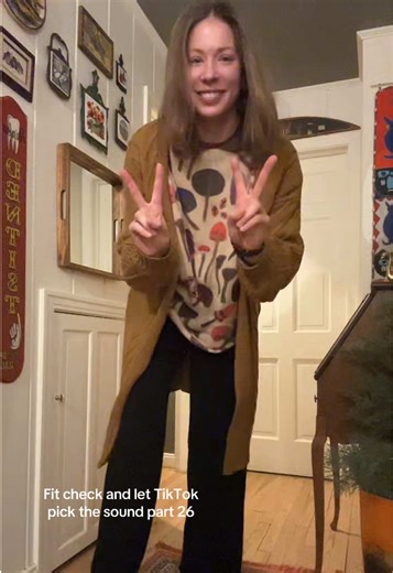 Stayed up until 10pm putting rollers in my daughter’s hair for “Victorian day” at school, then my alarm didn’t go off this morning. Woke up 15 minutes before this (45 minutes late). Other than no makeup I am feeling pretty comfortable with today’s outfit! #sensorystyle #runninglate #whatimwearing #gottago #friday