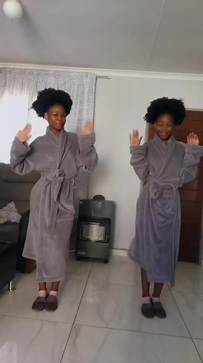 tshephang _nk 🌚 (@tinana_ink)’s videos with Hellow My Baby - Maxy KhoiSan