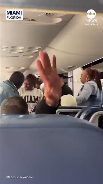 Passenger kicked off flight for refusing to get off phone