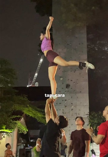 7470418586637536518