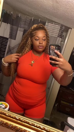 🧡#prettygirl #brownskin #tattedup #viraltiktok