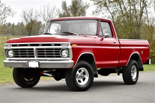 1974 Ford F-100 Short-Bed 4x4 Pickup