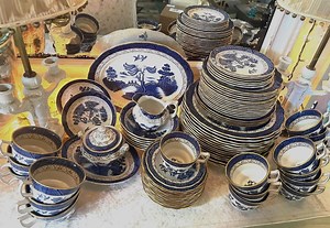 Vintage Booth's Real Old Willow China: Blue Willow Ironstone With Gold Trim - Etsy