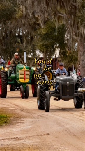 Antique tractor shows. #antiquetractor #tractor #tractorshow #tractorvideo