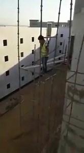 25 reactions · 17 shares | Worker Working On Scaffolding Without Any Fall Protection Highly Unsafe | HSE | Facebook