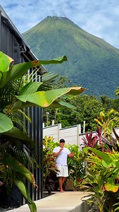 Bike & Bed Arenal, La Fortuna, Costa Rica 🇨🇷 🌋 Este hospedaje está súper chiva, ve a visitar sus redes para reservar 👌🏽 Pasos del sorteo: - Seguir a @bikeandbedarenal - Seguir a @alexcalarides - Etiquetar a una persona en comentarios - Comparte el reel y etiquétame, o pásame la captura por DM 👌🏽 Fecha del sorteo: 5 de octubre del 2025 . . . . #travel #costarica #nature #travelphotography #naturephotography #costarica🇨🇷 #naturelovers #instagood #instagram | AlexCala Rides