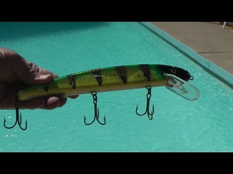 Grandma - Jake Baits Pool fishing demonstration shows great action that catches Muskies