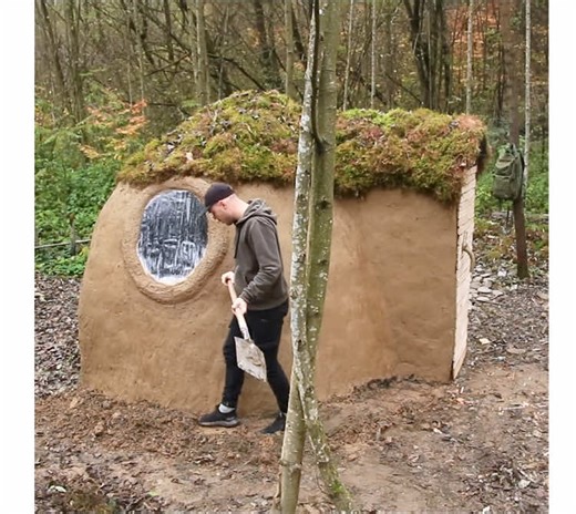 Bushcraft Shelter Building with Clay: Part 2 Guide