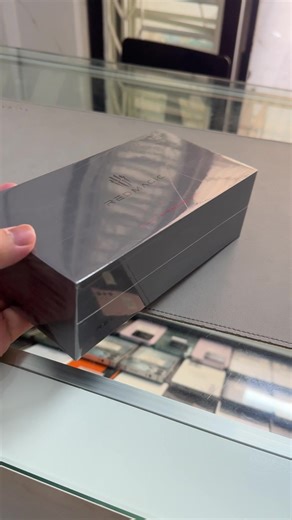 អរគុណបង​ RedMagic 11 Pro Global Version ថ្មី​ 829$