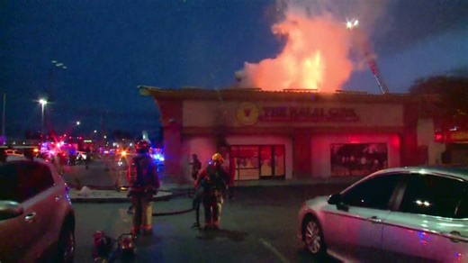 PHOTOS: Fire crews battle blaze at Las Vegas Chinatown