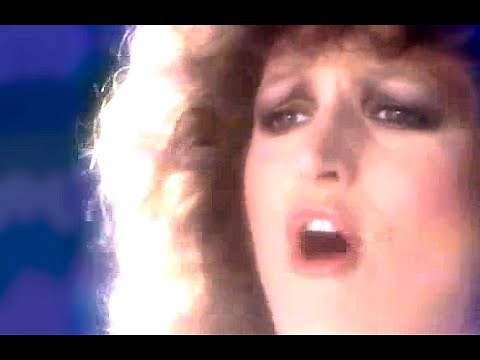 BARBARA DICKSON - ONLY SEVENTEEN (ALAN TARNEY) 1981 (OFFICIAL VIDEO)