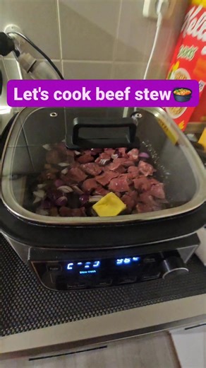 Make your day easy using slow cooker to cook beef stew.🍲❤️👇 #llowers #beefstew | Chiny Lumacad Balion
