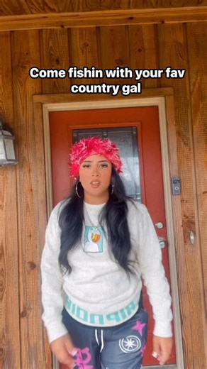 Ashley Dash Marie on Instagram: "Twas a nice day 👌🏽🎣 fishin on my farm 😘"