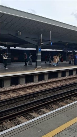 class 375xxx+917 *time to change* departs at london bridge for hastings 27/09/2025