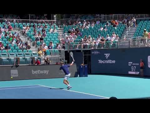 メドベージェフのフォア（スロー）/ Daniil Medvedev Forehand Stroke Slow Motion [A1]