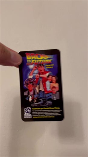 😎En este verano 2026 nos ponemos a jugar con los mazos de cartas de @universo.retro y los amigos de @backtothefutureargentina Dale juga con quien quieras y contanos como te fue. 😉Acordate que estos mazos y muchos más los conseguís en la tienda online 👉 universoretro.com.ar #retroargento #infancia90s #universoretro #infancia80s #volveralfuturo