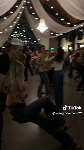 Learn Swing Dance Moves for Beginners